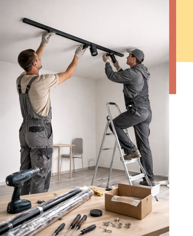 Установка трековых светильников в натяжной потолок в Карпинске от 4313 руб. | ОТДЕЛОЧНИК-Кпн